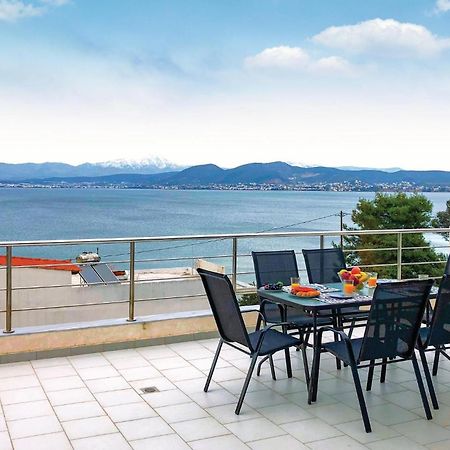 Amazing Home In Chalkida With Wifi Extérieur photo