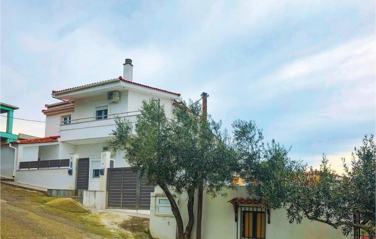 Amazing Home In Chalkida With Wifi Extérieur photo