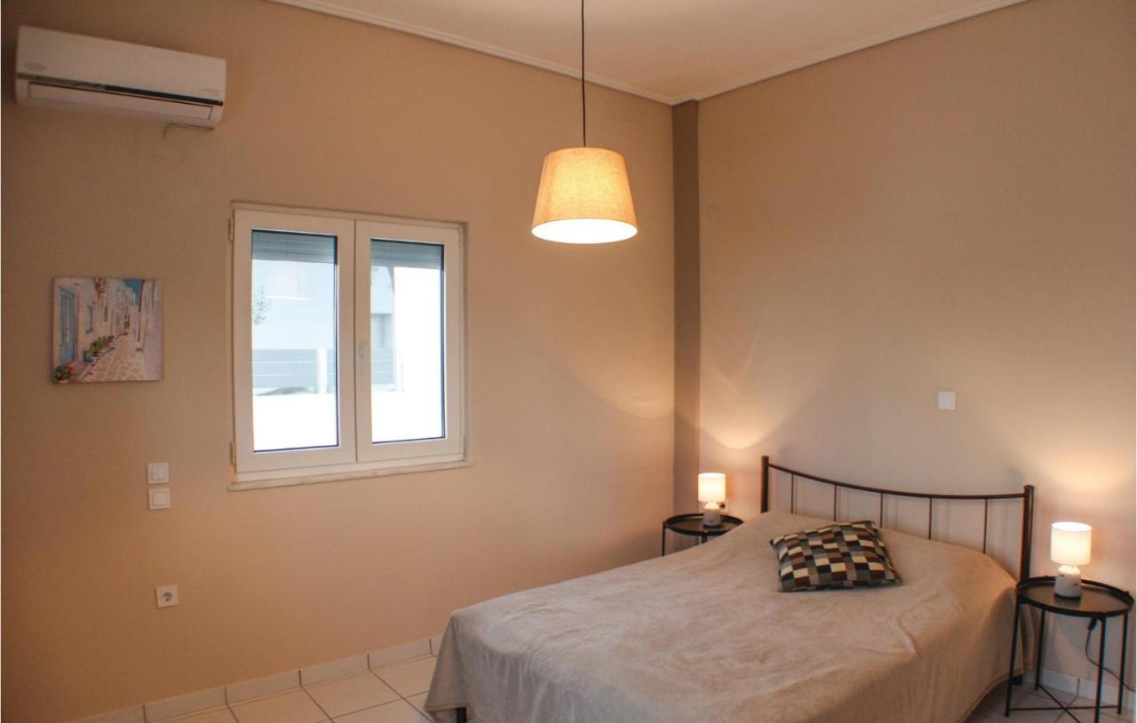 Amazing Home In Chalkida With Wifi Extérieur photo
